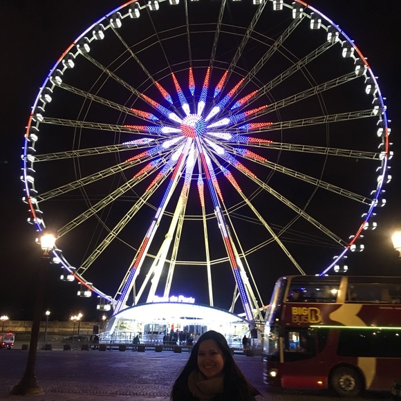 Meet your Posher, Jenny - Picture 2 of 2